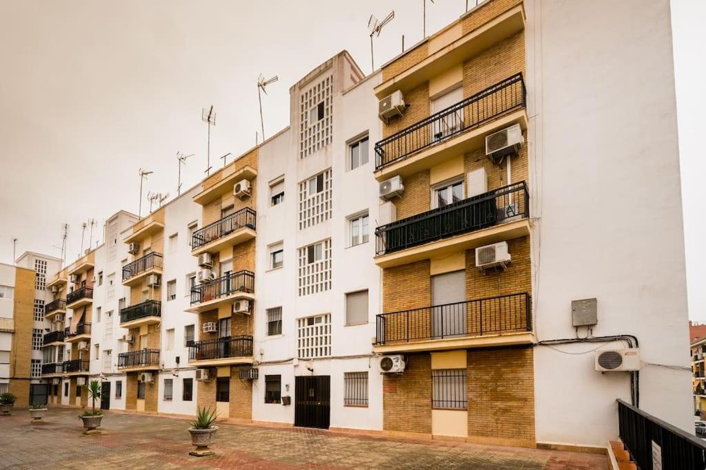 Apto Centrico, 2 Aparcamientos Privados, Bicis Seville Luaran gambar