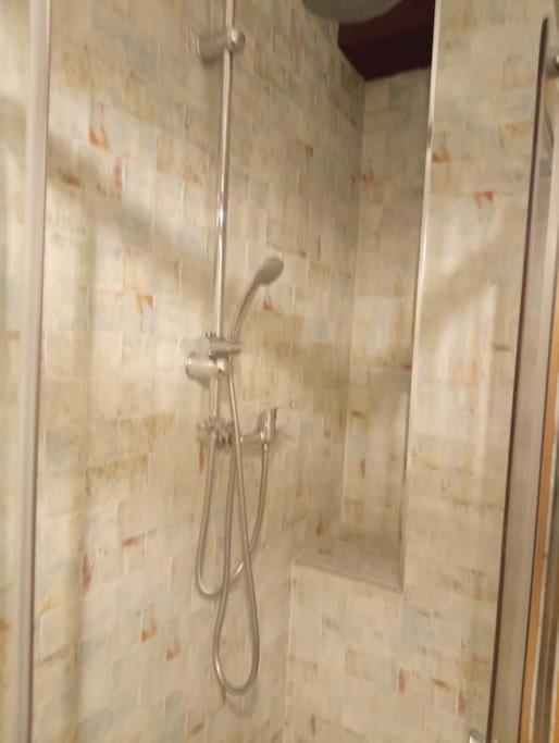 Apto Centrico, 2 Aparcamientos Privados, Bicis Seville Luaran gambar