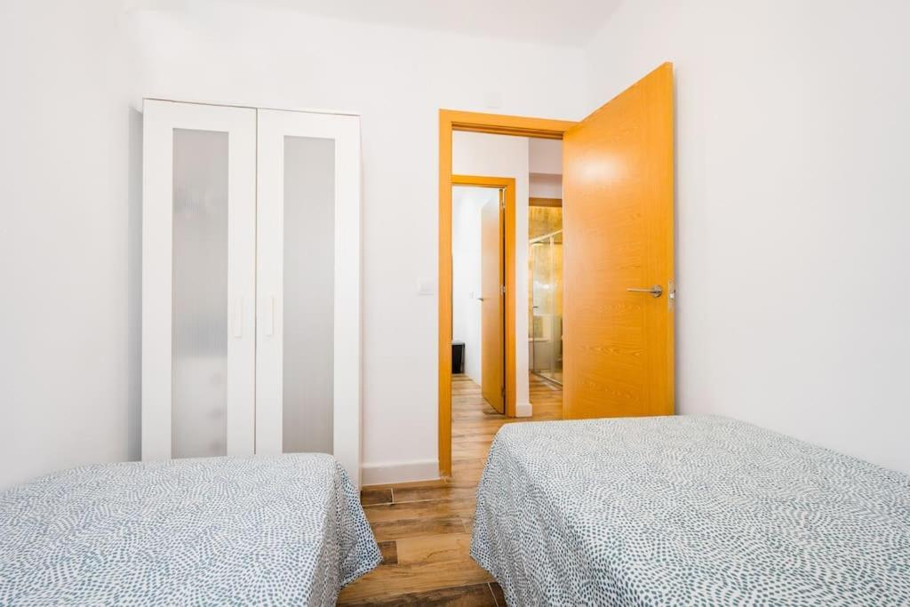 Apto Centrico, 2 Aparcamientos Privados, Bicis Seville Luaran gambar